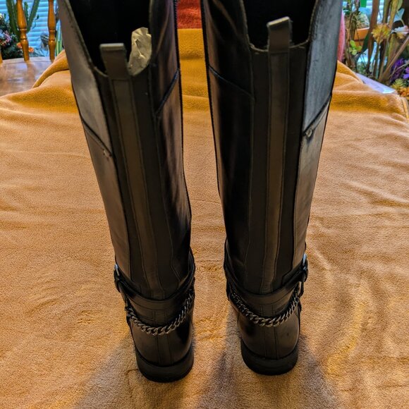 Marc Fisher women's black leather riding boots,knee high,chian buckle 6.5M - Picture 3 of 7